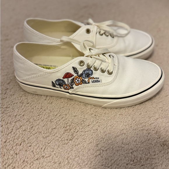 Vans Off-White Canvas Sneaker - Picture 2 of 5